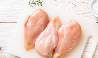 减脂晚上能吃鸡胸肉吗 减脂晚上可以吃鸡胸肉吗
