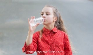 有能装开水的塑料水杯吗 有可以装开水的塑料水杯吗