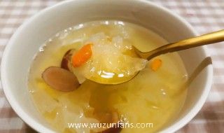 白木耳怎么烧才浓稠好吃 白木耳如何烧才浓稠好吃