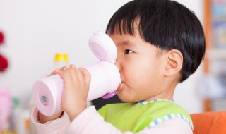 父母吵架摔东西对孩子的影响 父母吵架对孩子的影响会造成什么伤害