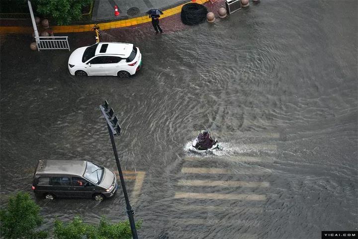 水灾车被淹了保险赔吗(水灾车被淹了保险)
