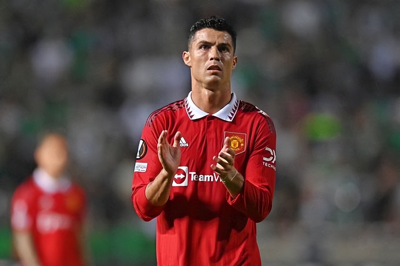 曼联欧联杯夺冠历程(欧战之夜！C罗低迷，曼联3-2翻盘，阿森纳3-0登顶，穆帅被逆转)