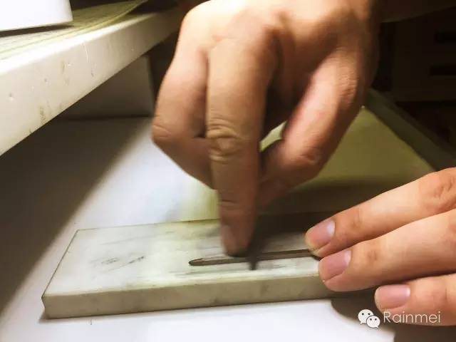 时钟纹身图案大全(传统手工金雕技艺的钟表运用与工匠情怀)
