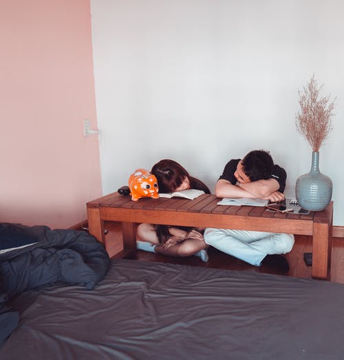 男人刺激你吃醋的目的是什么-让你主动付出