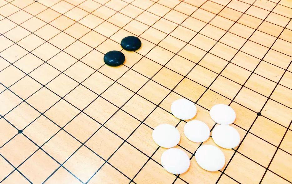 五子棋和围棋的区别(六个区别要谨记)