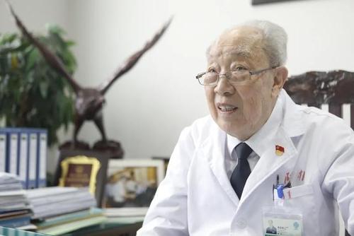 吴孟超院士留下的三颗心(吴孟超院士留下的)