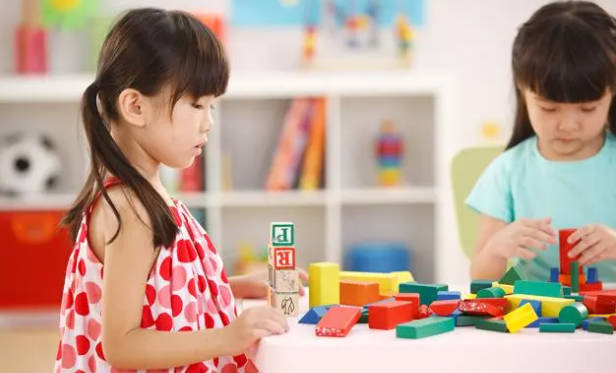 学龄前儿童怎样才能更好促进大脑发育？
