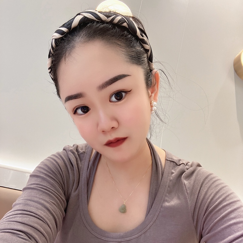 爱吃肉的小仙女