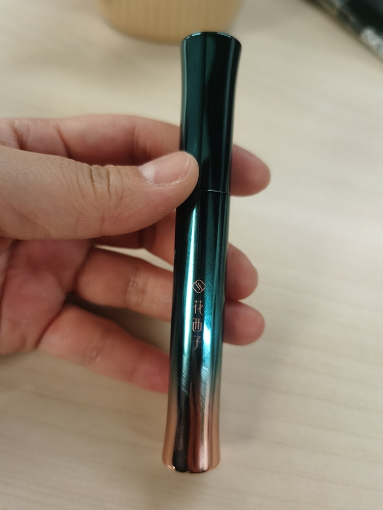 花西子松烟蝶羽睫毛膏